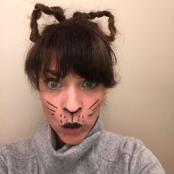 Meet your Posher, Erica - Picture 3 of 8